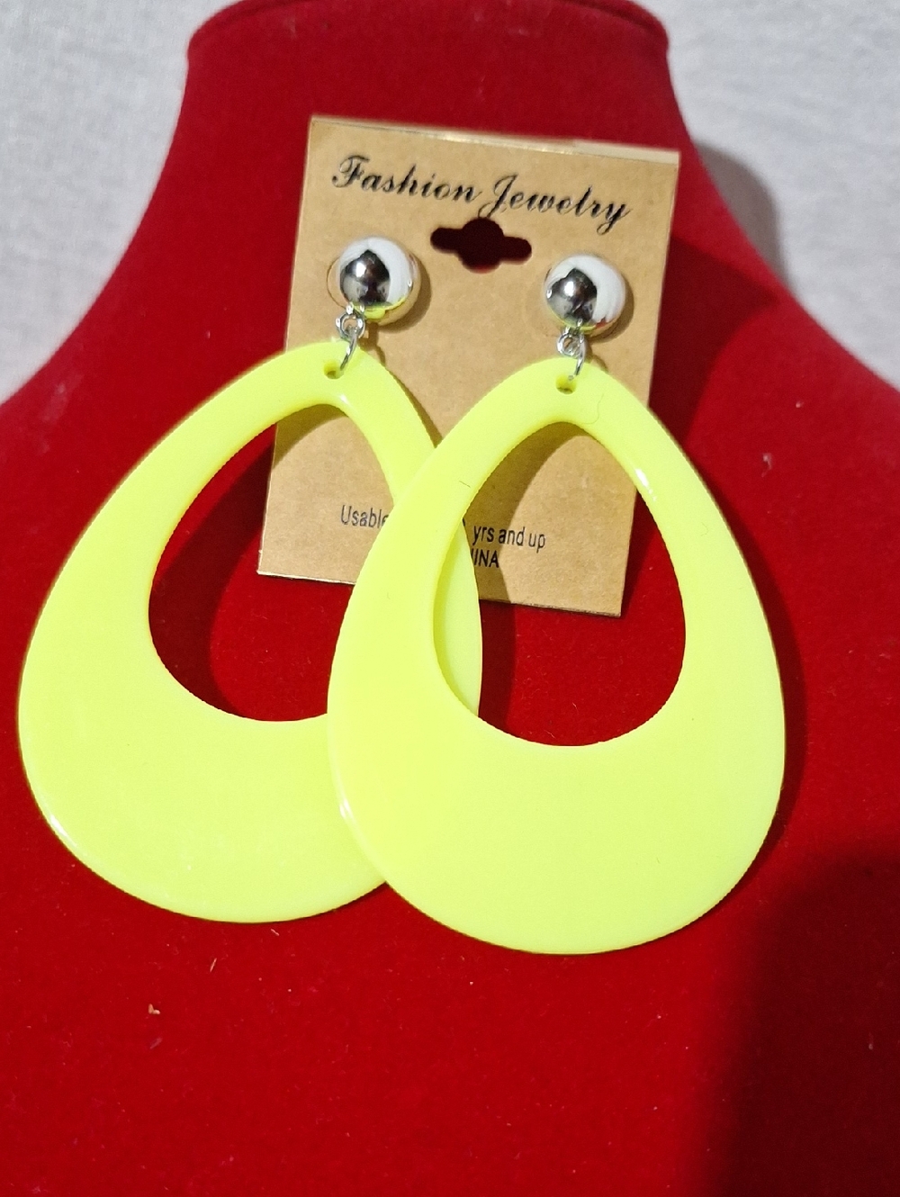 Fashion Jewelry Neon Yellow Teardrop Dangle Earrings